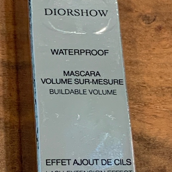 Christian Dior - Picture 4 of 10